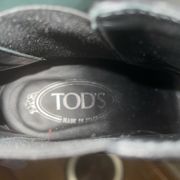 Tod’s Black Suede Heel Boots - Picture 5 of 11